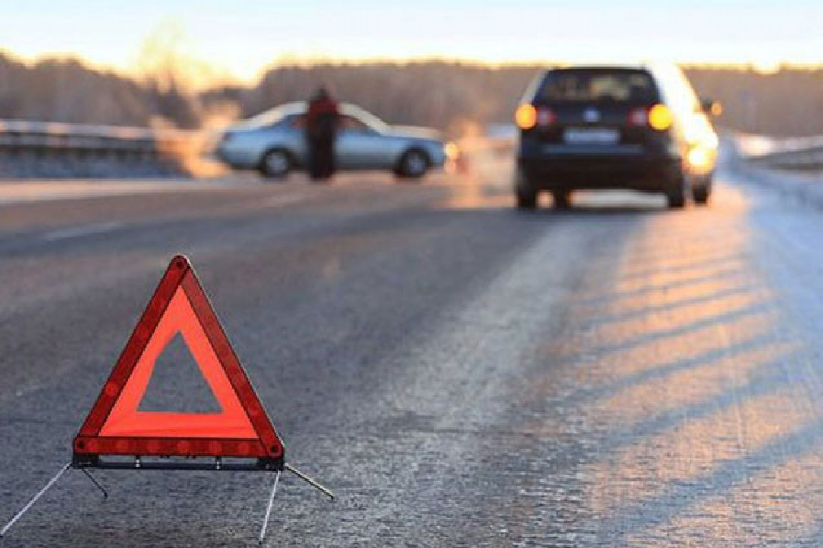 Житель Баку совершил аварию в Шеки