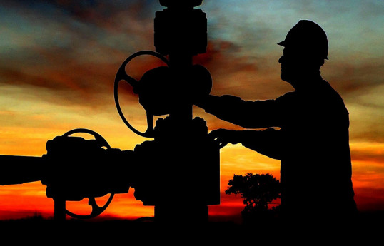 Нефть на мировых рынках вновь подорожала