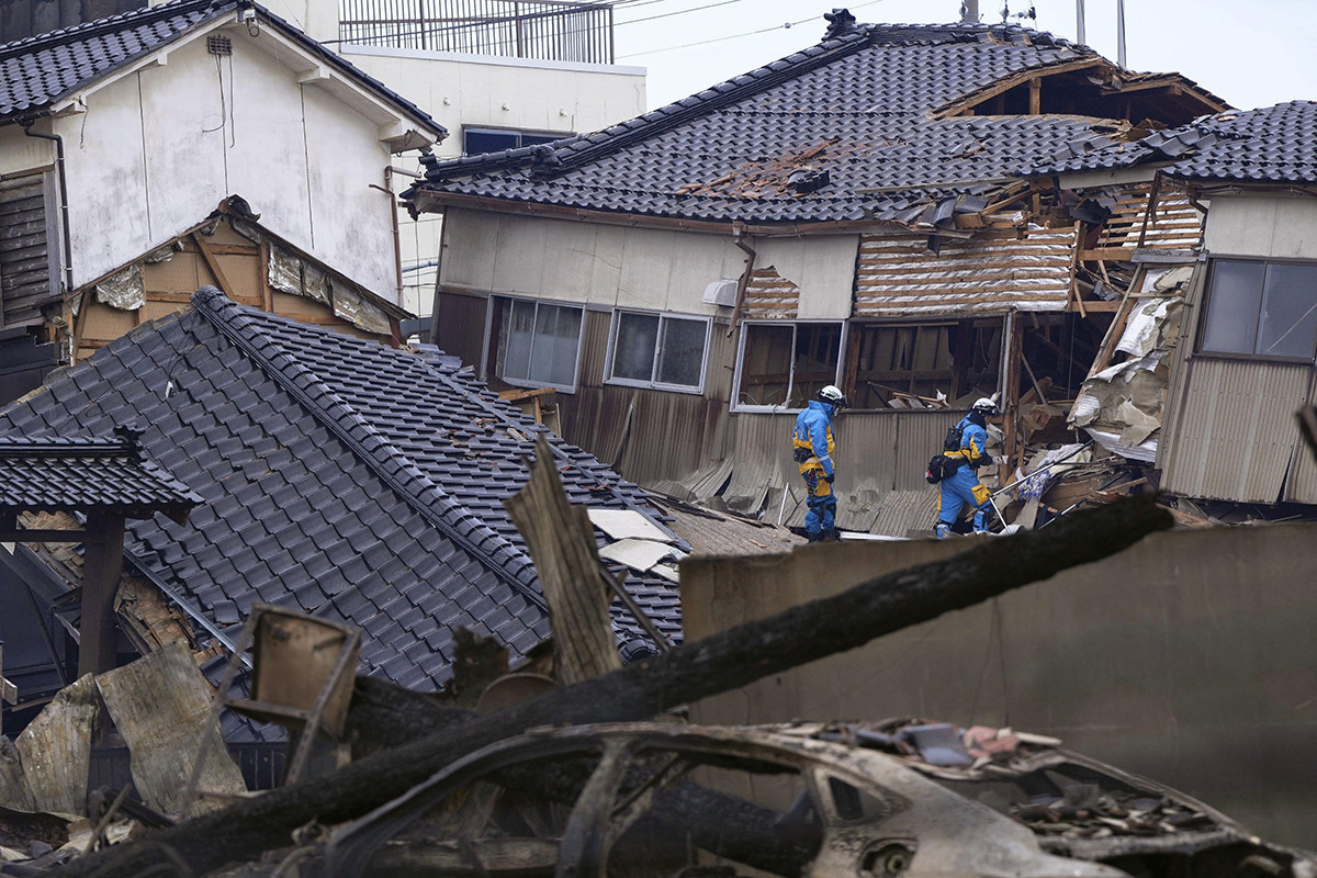 Число погибших при землетрясениях в Японии возросло до 92