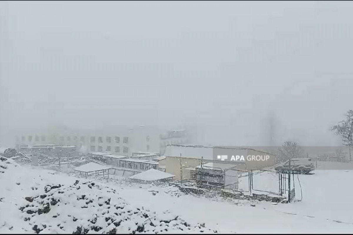 В городе Шуша идет снег -ФОТО-ВИДЕО