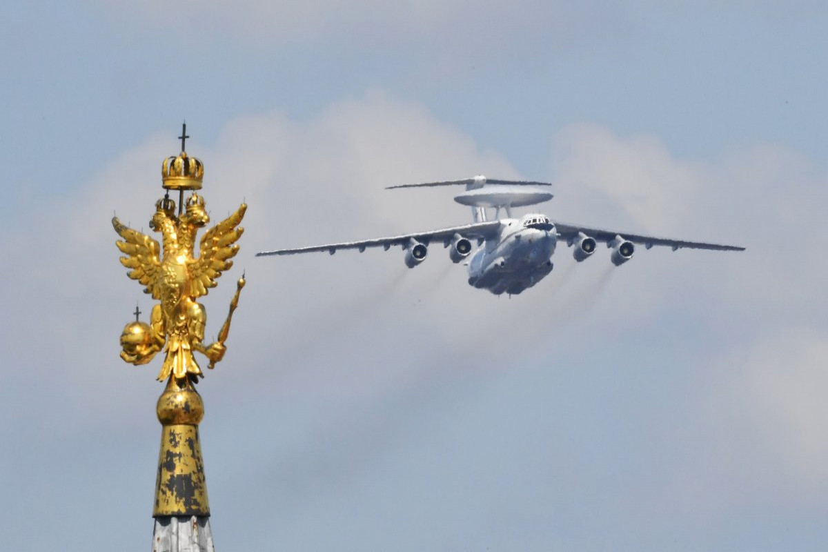 Залужный подтвердил уничтожение российских самолетов А-50 и Ил-22