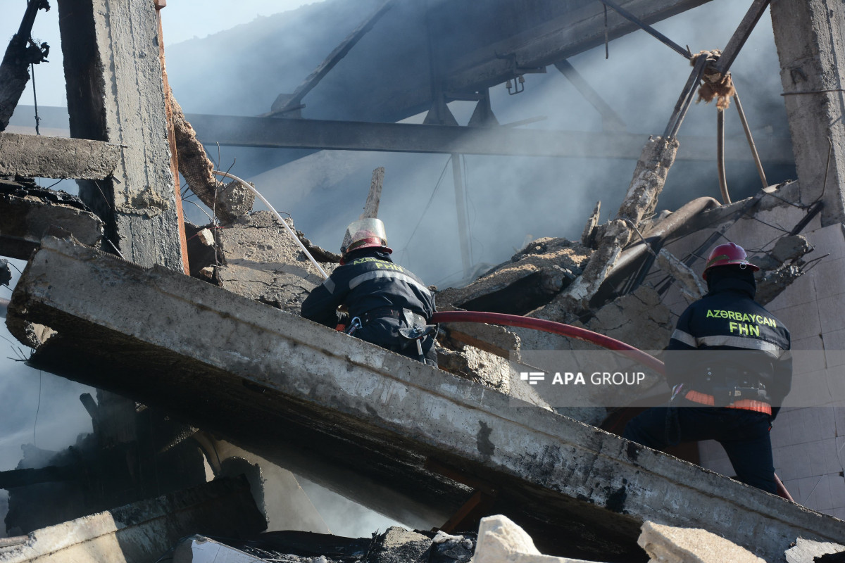 В Баку число погибших в результате пожара в цехе достигло 7-ФОТО -ВИДЕО -ОБНОВЛЕНО 13 