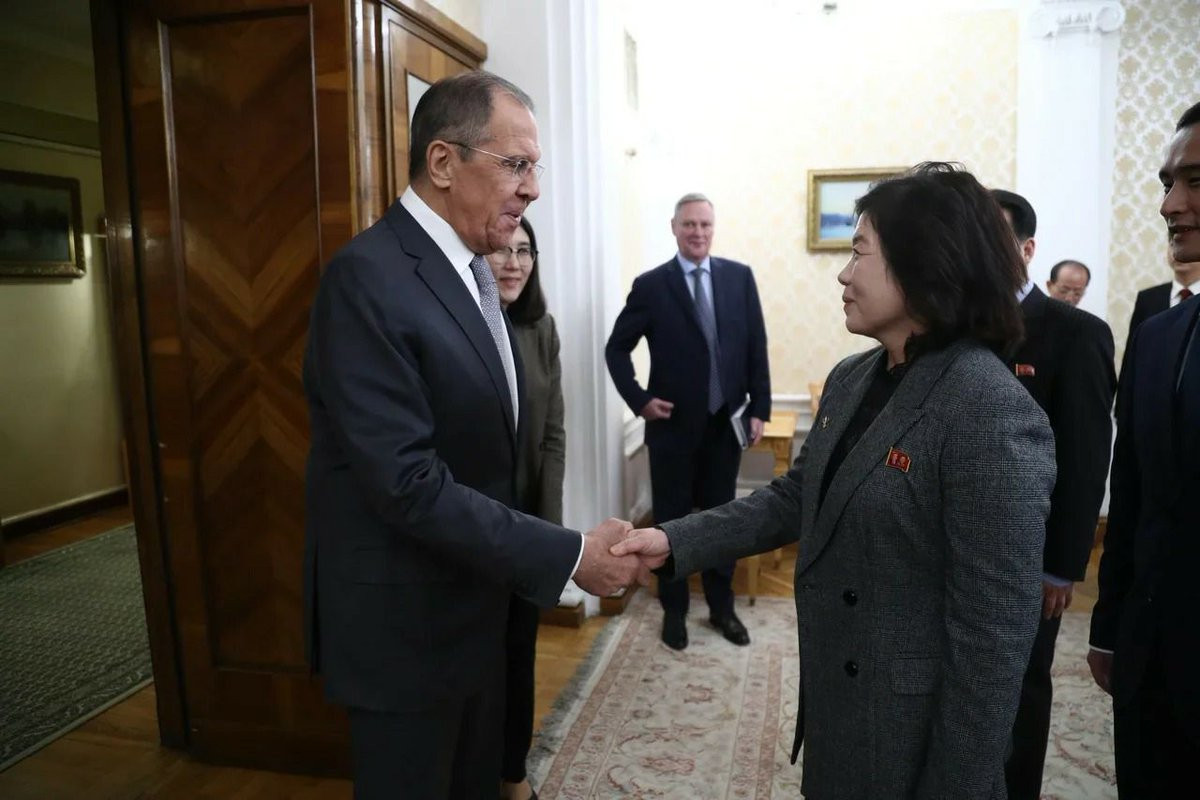 Состоялась встреча глав МИД РФ и КНДР