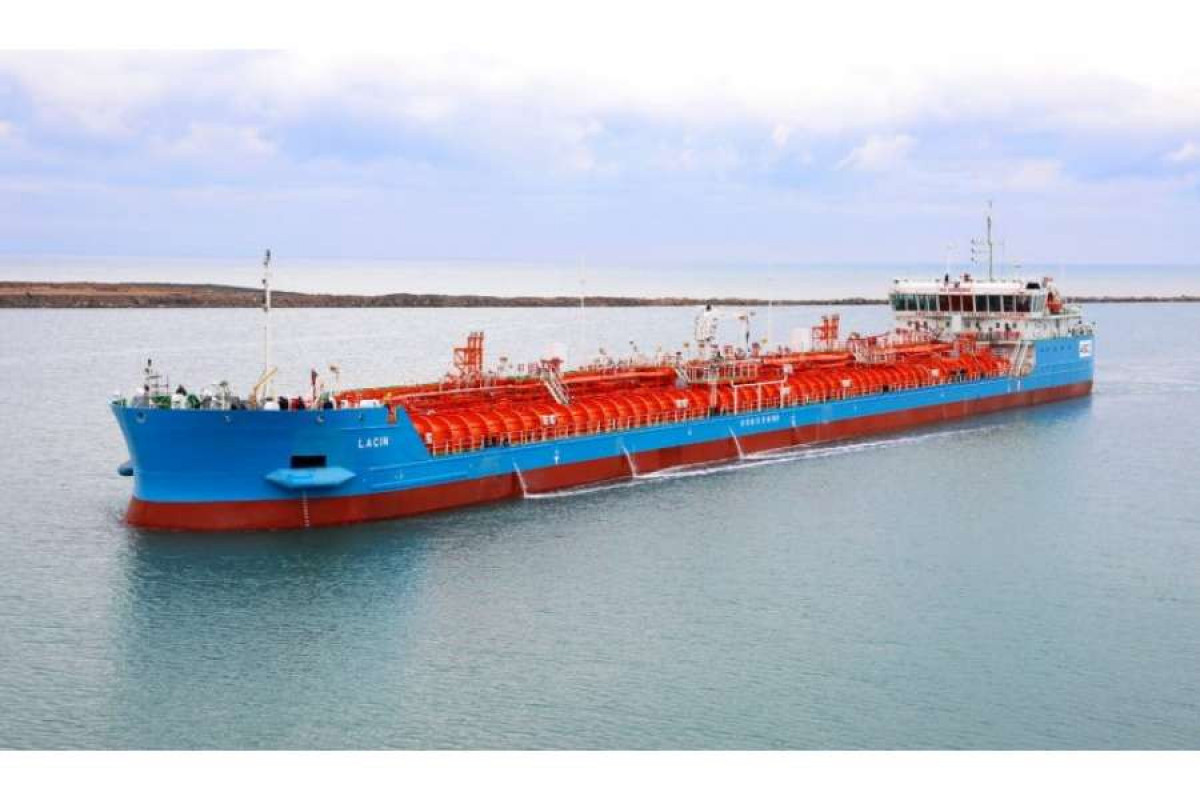 В Азербайджане грузоперевозки морским транспортом выросли примерно на 20%