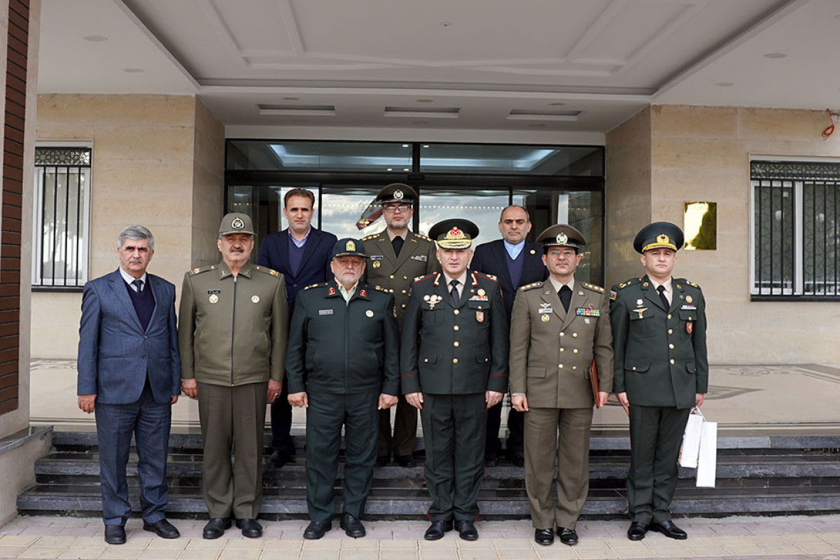 Обсуждены вопросы азербайджано-иранского сотрудничества в области военного образования