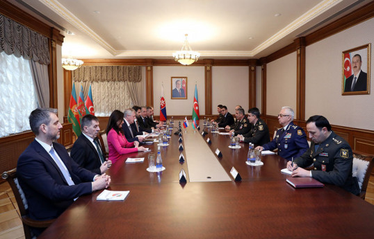Обсуждено азербайджано-словацкое военное сотрудничество-ВИДЕО 