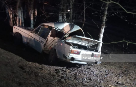 В западном регионе Азербайджана перевернулся автомобиль, есть пострадавший – ФОТО 