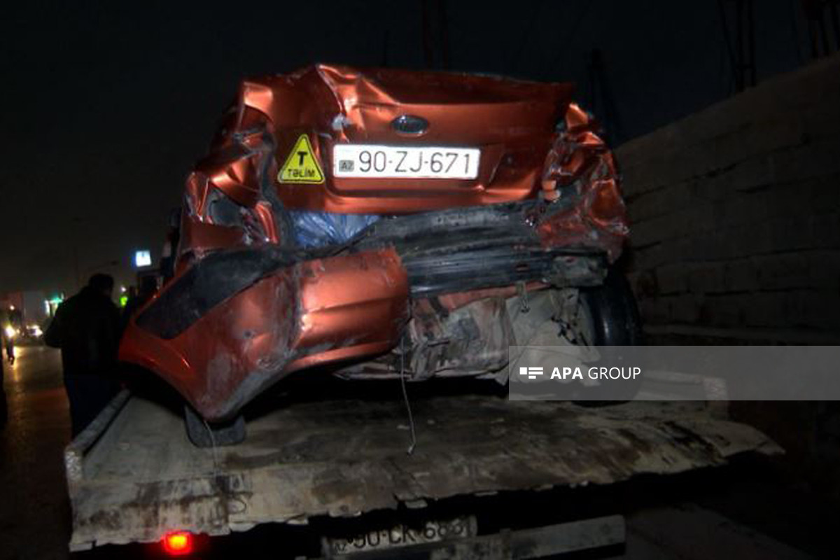 В Баку произошла цепная авария с избиением пассажира-ФОТО 