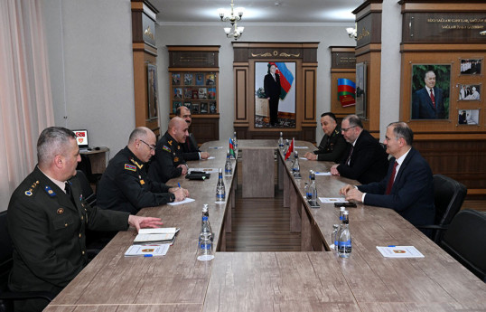 Обсуждено сотрудничество в сфере военного образования между Азербайджаном и Турцией