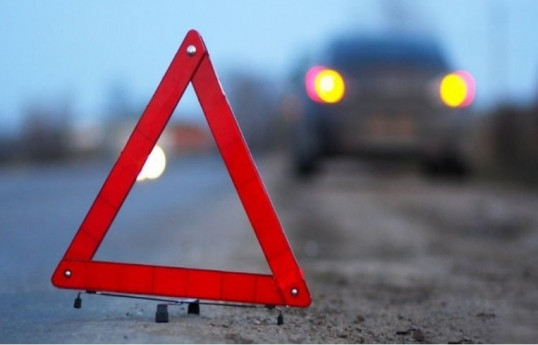 В Кыргызстане в ДТП погибли 5, пострадали 13 человек