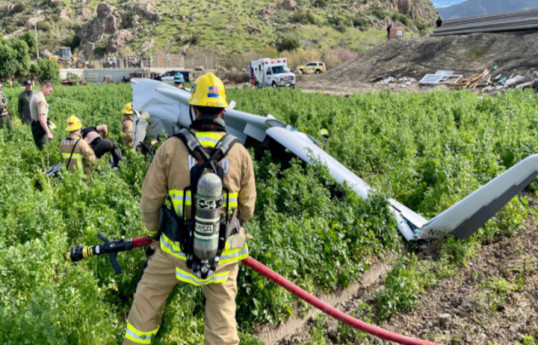 В Калифорнии потерпел крушение легкомоторный самолет