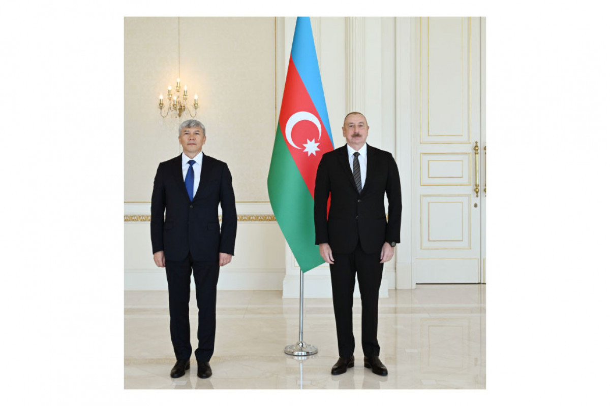 Президент Азербайджана принял верительные грамоты новоназначенного посла Кыргызстана - ОБНОВЛЕНО 