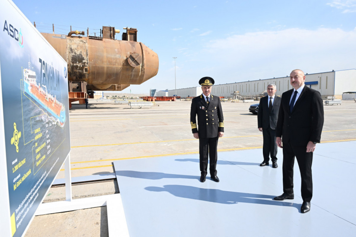 Президент Ильхам Алиев принял участие в церемонии сдачи в эксплуатацию танкера «Зангилан»
