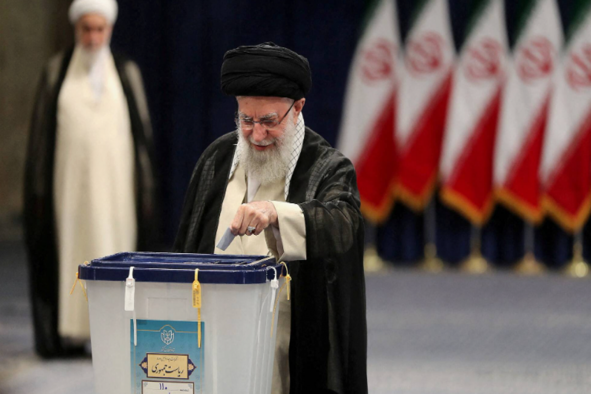 верховный лидер Ирана Сейид Али Хаменеи