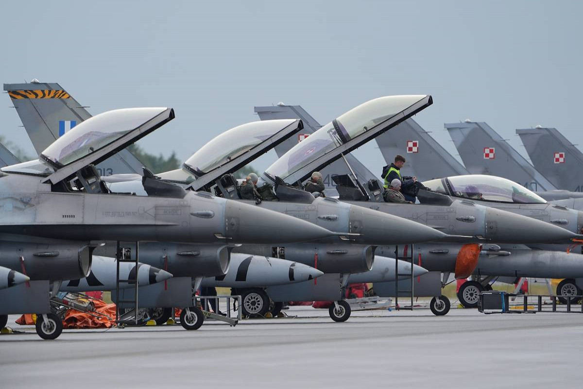 В США заявили, что передаваемые Киеву F-16 будут базироваться на Украине