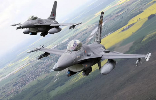 СМИ: США отправят Украине вооружение для F-16