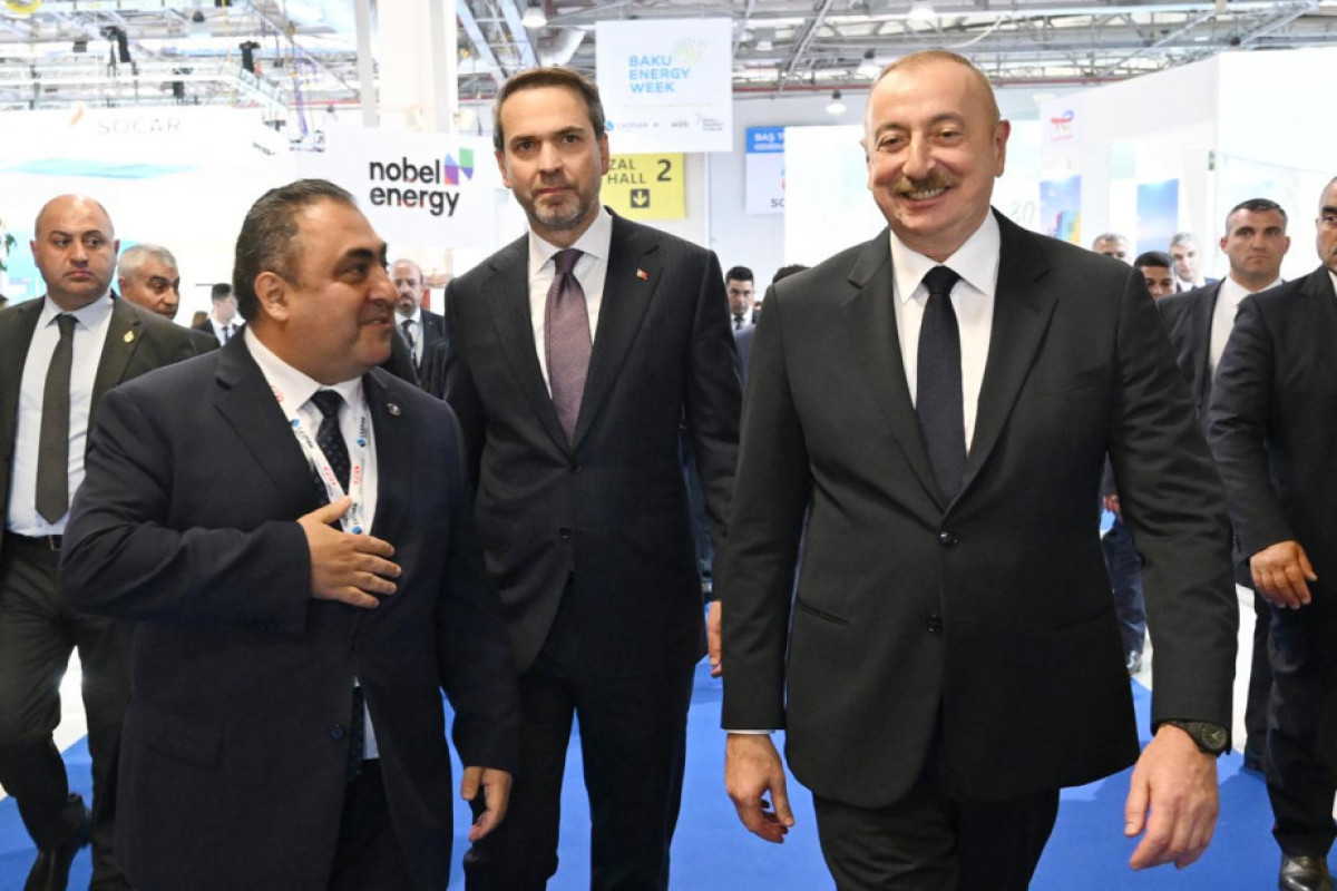 Президенту Ильхаму Алиеву представлен журнал «Caspian Energy»