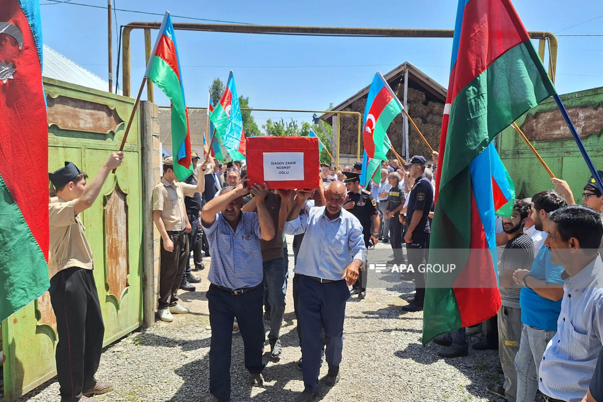 Останки шехида первой Карабахской войны захоронены в Зардабе