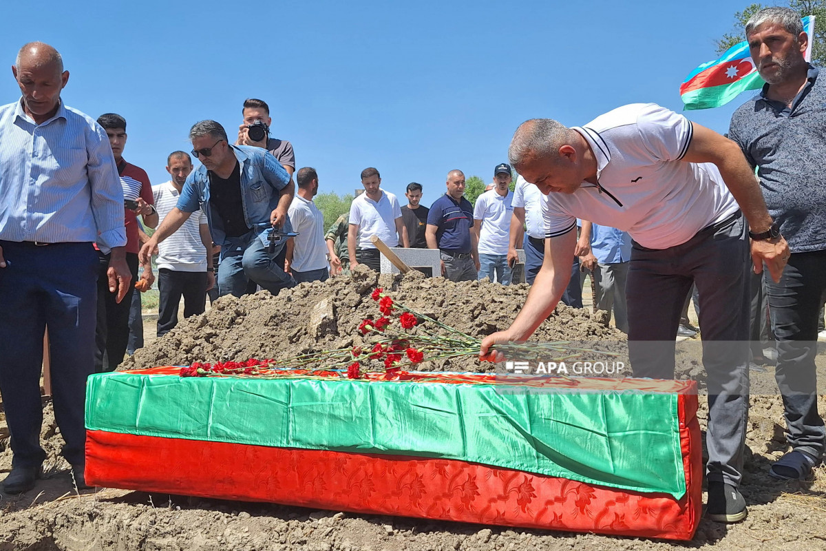 Останки шехида первой Карабахской войны захоронены в Зардабе
