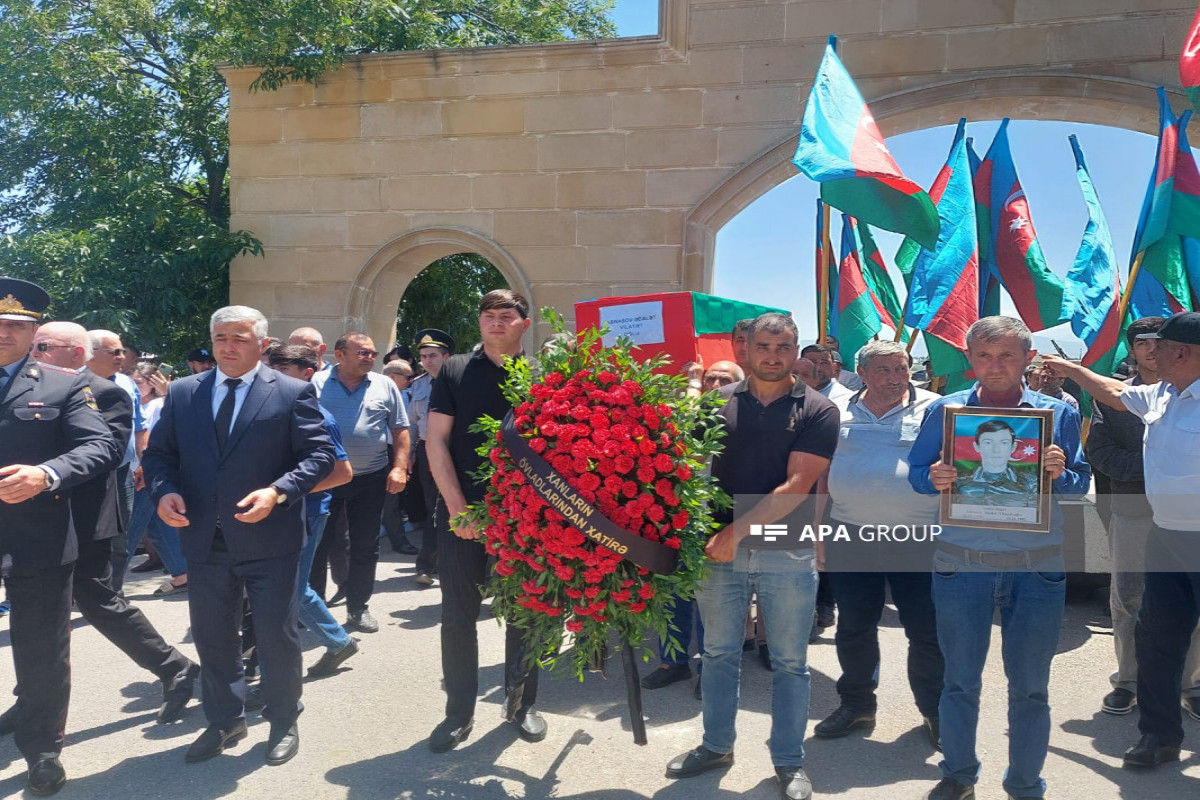Останки Адалята Аббасова, погибшего в Первой Карабахской войне, захоронены в Гяндже - ФОТО 