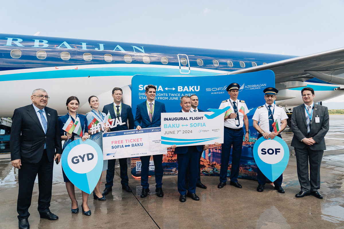 AZAL выполнил первый рейс в Софию - ФОТО 