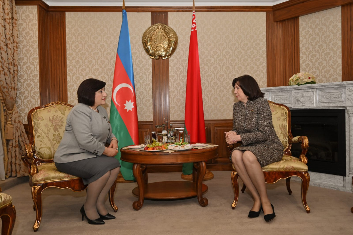 Спикер азербайджанского парламента прибыла в Беларусь с официальным визитом