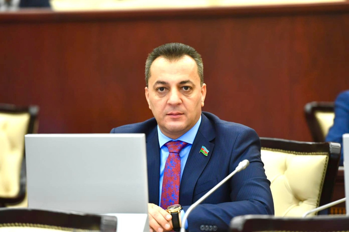 Депутат Вугар Искендеров