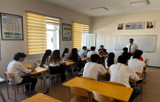 В Азербайджане стартовал мониторинг по организации мероприятий «Последний звонок» в школах