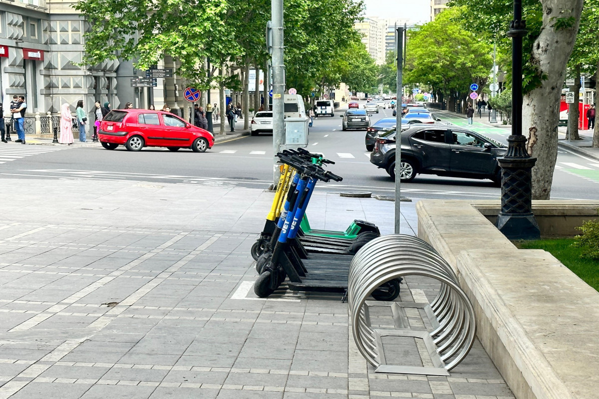 В Баку устанавливаются велопарковки