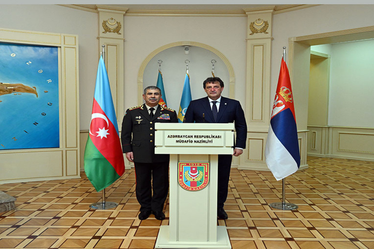 В Баку прошла встреча министров обороны Азербайджана и Сербии -ВИДЕО 