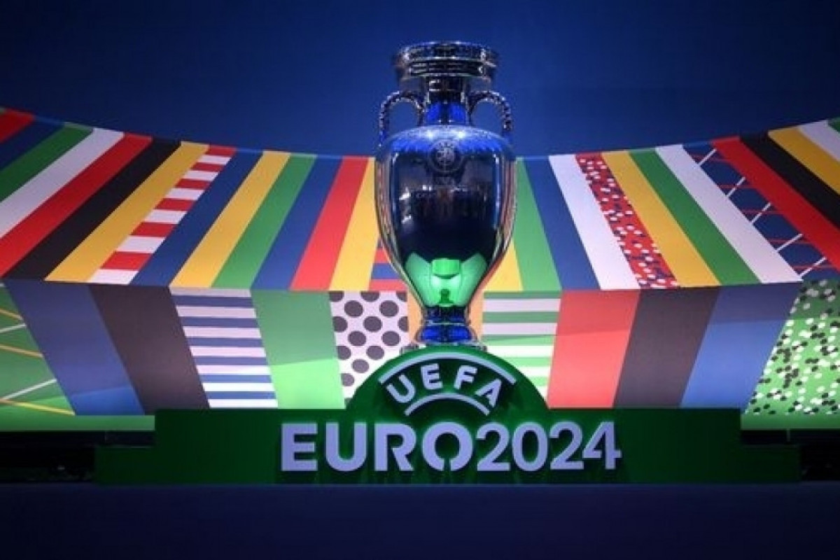 Пронос российских флагов на матчи сборной Украины на Евро-2024 будет запрещен
