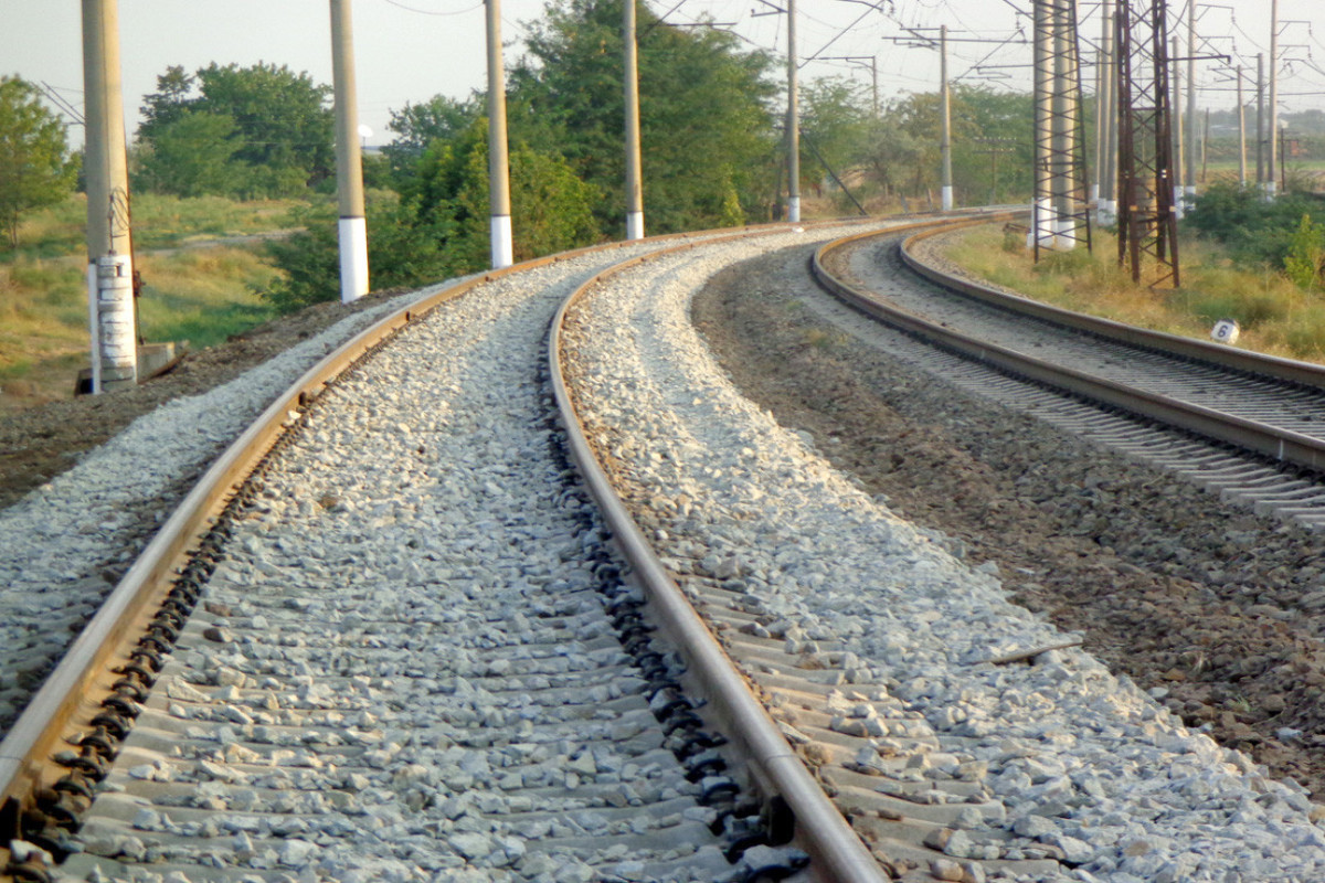 Введена в эксплуатацию железнодорожная линия Решт-Каспиан
