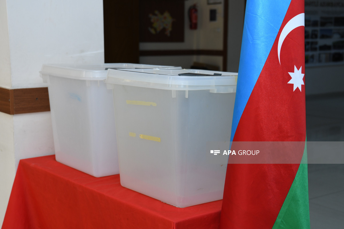 В Азербайджане устраняется проблема, с которой сталкиваются в процессе выборов владельцы удостоверений личности нового поколения