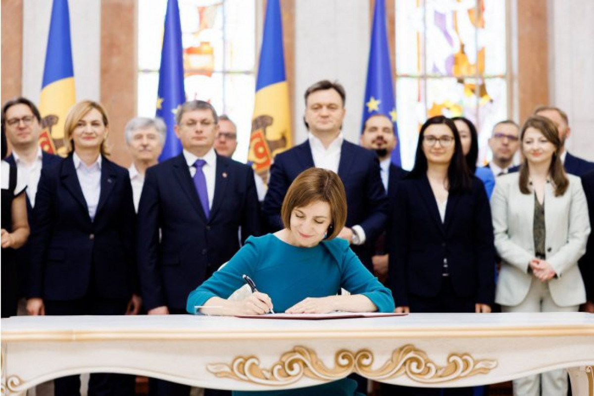 Санду подписала указ о начале переговоров о вступлении Молдовы в ЕС