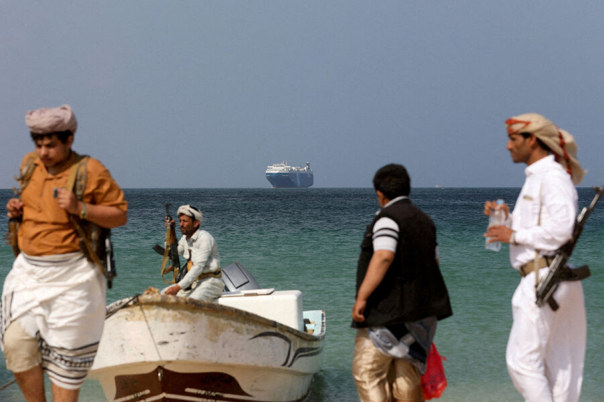 Хуситы заявили об атаке коммерческих судов в порту Хайфа