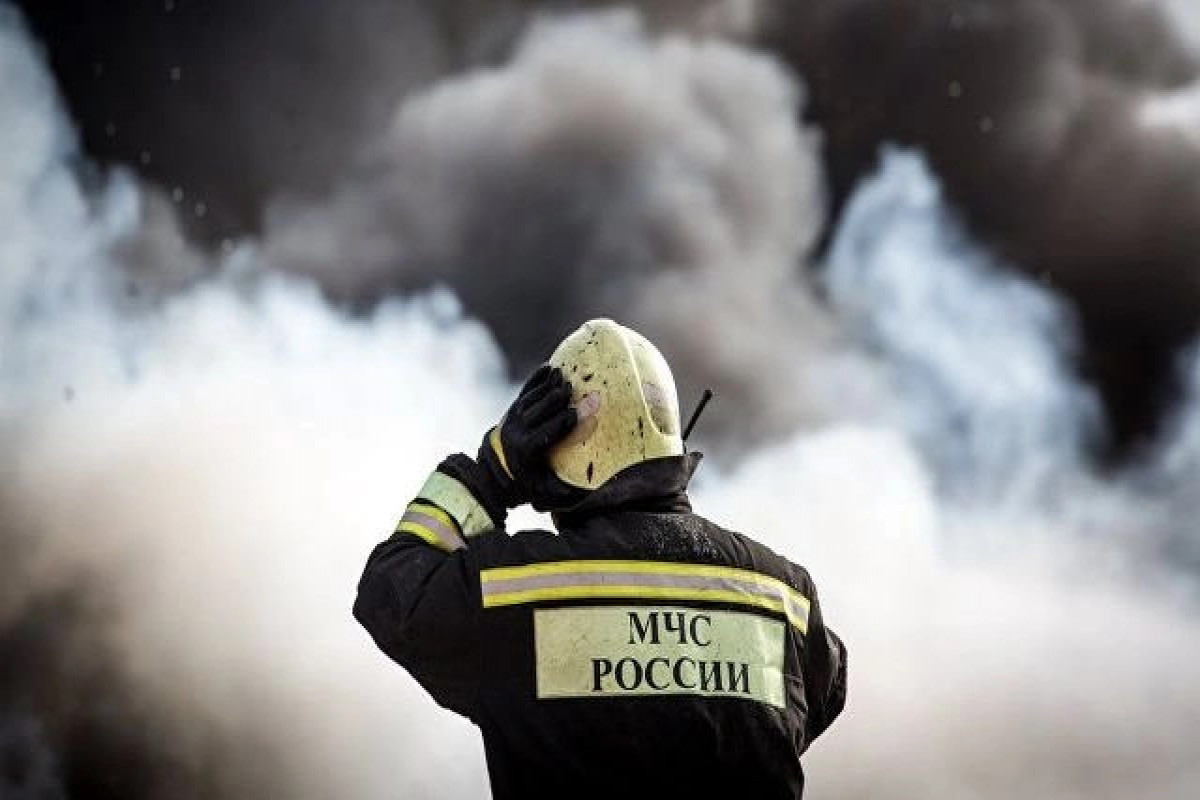 В России вспыхнул пожар в здании НИИ