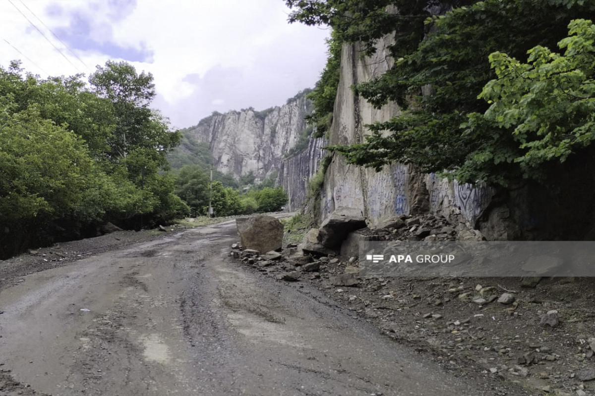 В результате проливных дождей закрыта дорога Исмаиллы-Лагич-Демирчи -ОБНОВЛЕНО 