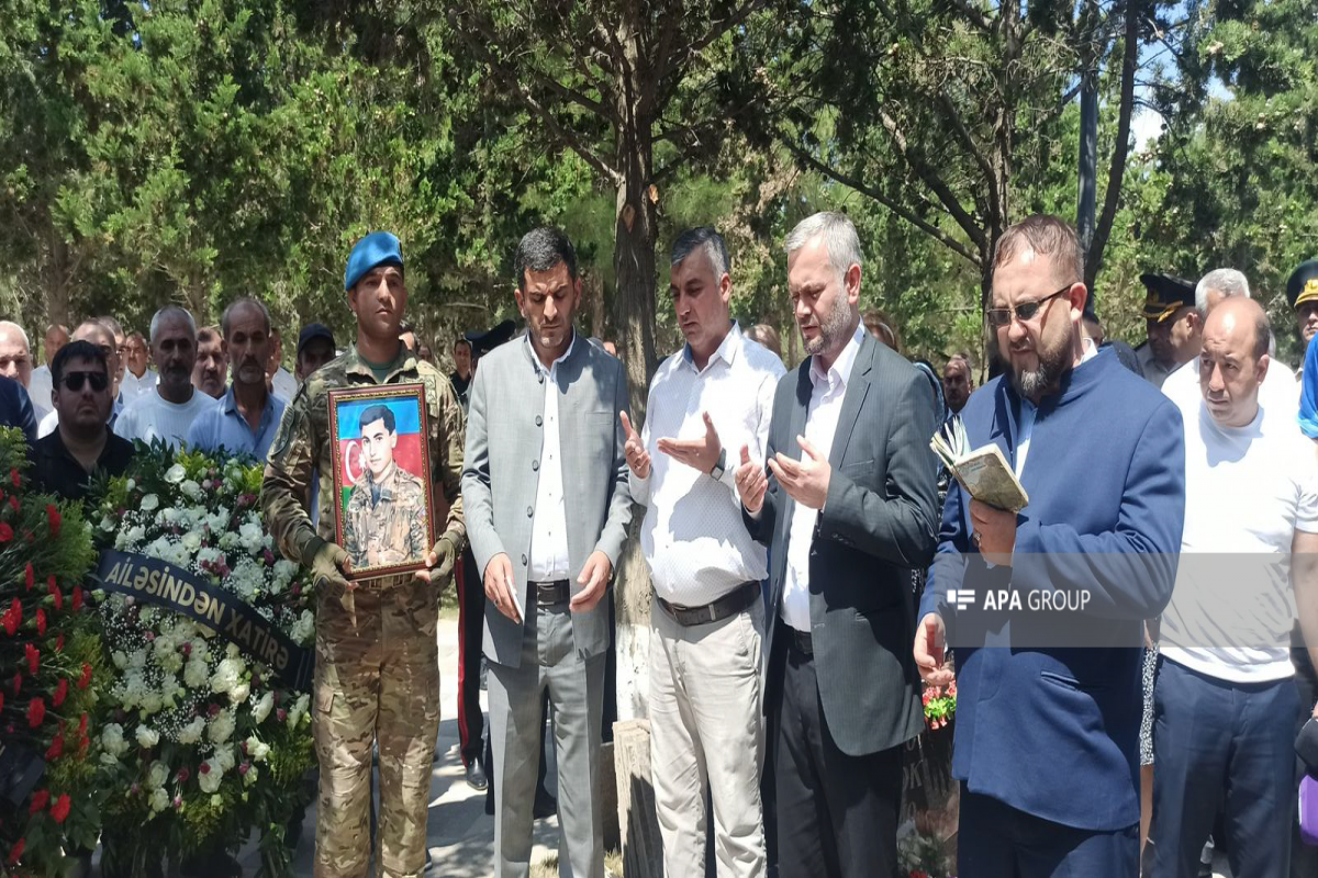 Останки шехида первой Карабахской войны Эльмана Джавадова захоронены в Сумгайыте