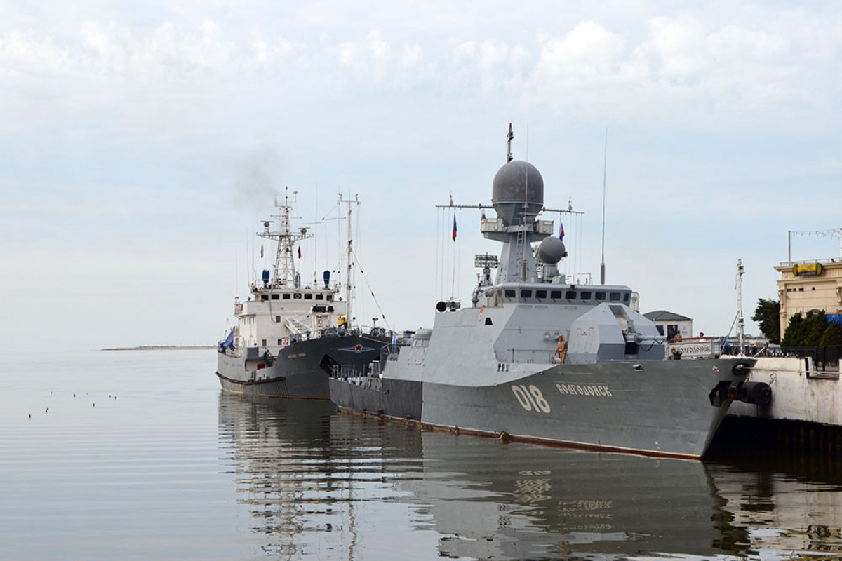 Военные корабли Каспийской флотилии России покинули бакинский порт -<span class="red_color">ФОТО
