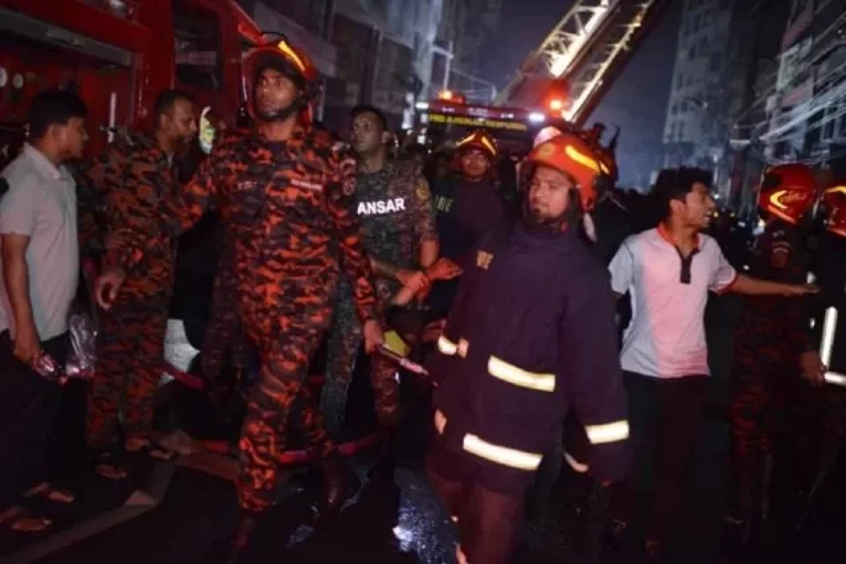 В Бангладеш при пожаре в ресторане погибли более 40 человек