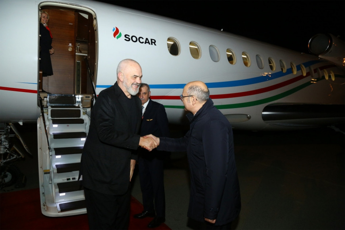 Премьер-министр Албании прибыл с рабочим визитом в Азербайджан-<span class="red_color">ФОТО