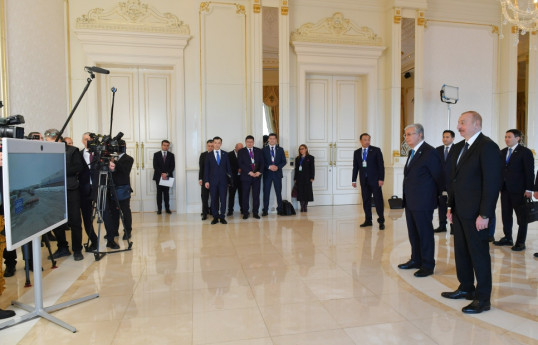 Президенты Азербайджана и Казахстана по видеосвязи наблюдали за прибытием контейнерного поезда из Китая в Баку - ОБНОВЛЕНО 