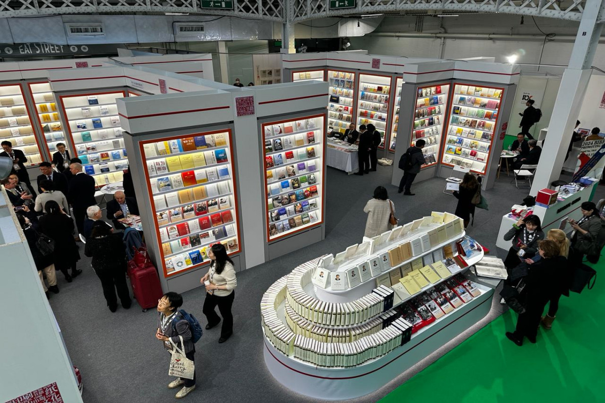 Азербайджан представлен на международной книжной ярмарке в Лондоне