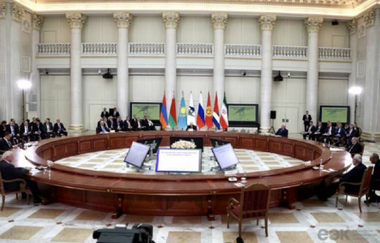 СМИ: Пашинян может отправиться в Москву для участия в саммите ЕАЭС
