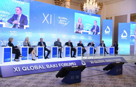 XI Глобальный Бакинский форум в Баку продолжает работу-ФОТО 