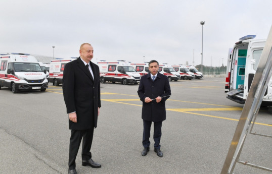 Президент Ильхам Алиев ознакомился с закупленными современными автомобилями скорой медицинской помощи-ОБНОВЛЕНО 