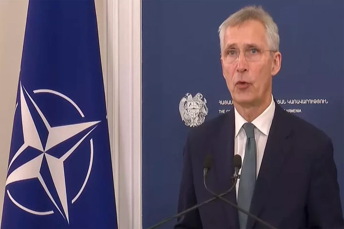 Столтенберг: НАТО не является посредником между Ереваном и Баку