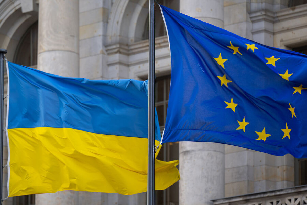 На саммите ЕС приняли решение об ускорении военной помощи Украине