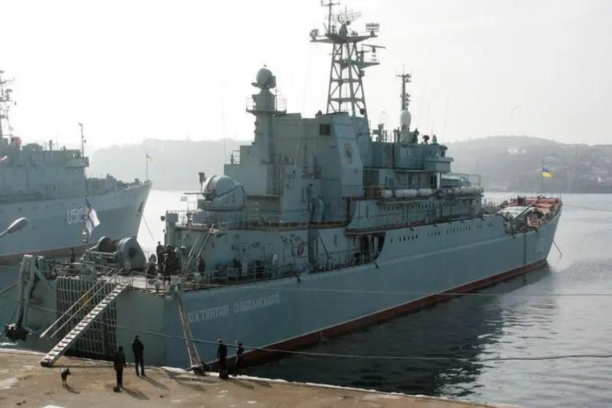 Украина нанесла ракетный удар по десантному кораблю, который Россия захватила в 2014 году в Крыму