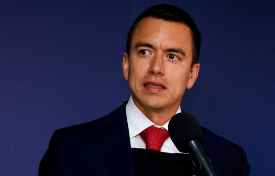 Президент Эквадора поздравил главу Азербайджанского государства